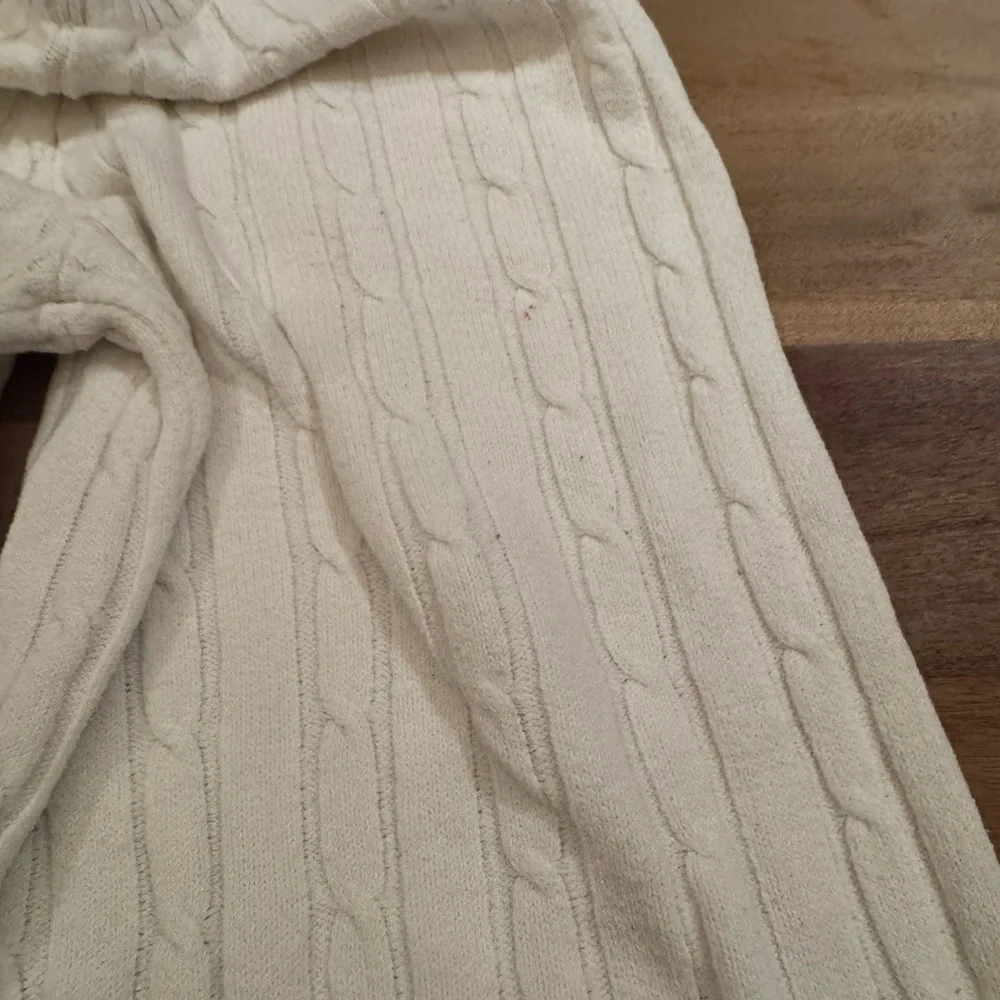 GAP cream cable